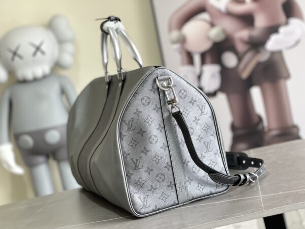 Louis Vuitton MTaigarama Keepall 50 Travel Bag - Gray - Image 4