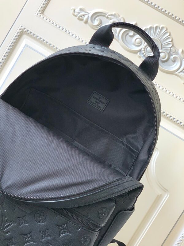 Louis Vuitton Monogram Discovery Backpack - Black - Image 2