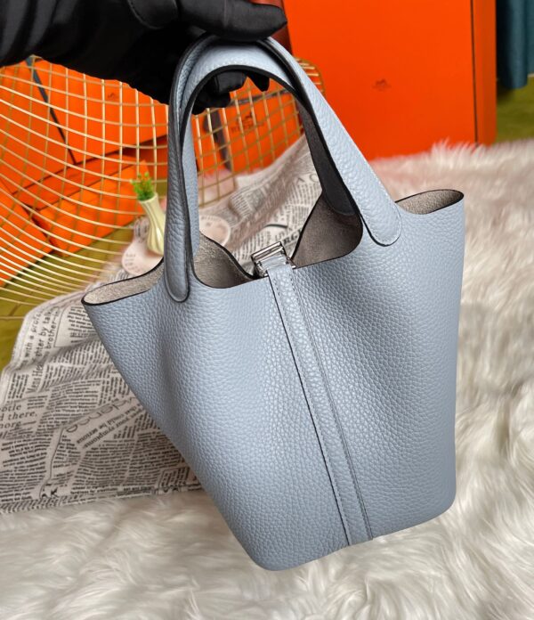 Hermes Picotin 18 Vegetable Basket Handbag - Linen Blue - Image 5