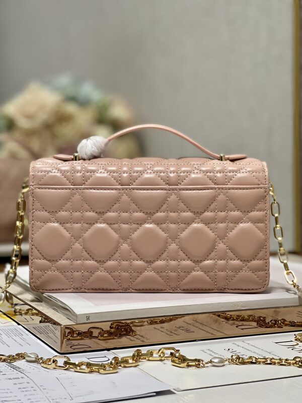 Dior Pearl Clutch - Patent Leather Pink - Image 3