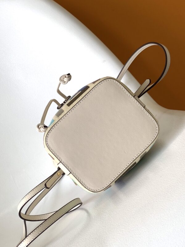 Fendi Mon Tresor Mini FF Embroidered Bucket Bag - Image 3