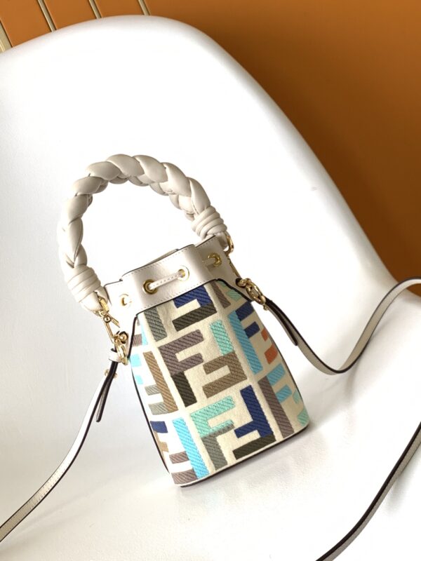 Fendi Mon Tresor Mini FF Embroidered Bucket Bag - Image 4