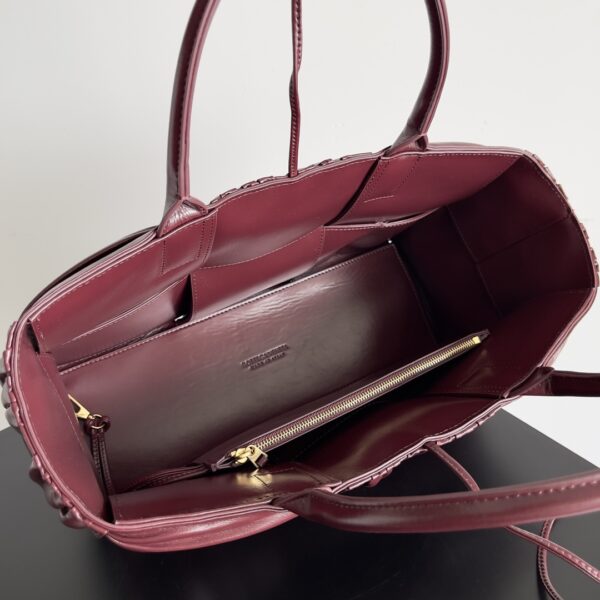 Bottega Veneta New Tote Bag - Maroon - Image 2