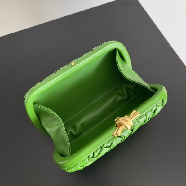 Bottega Veneta Knot Classic Dinner Clutch - Green - Image 2