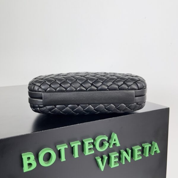 Bottega Veneta Knot Classic Dinner Clutch - Black - Image 4