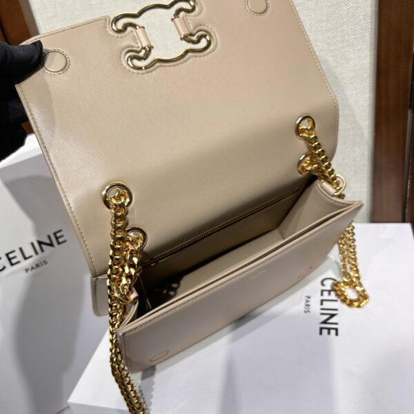 Chloe Medium Triomphe Frame Cow Leather Shoulder Bag - Cream - Image 2