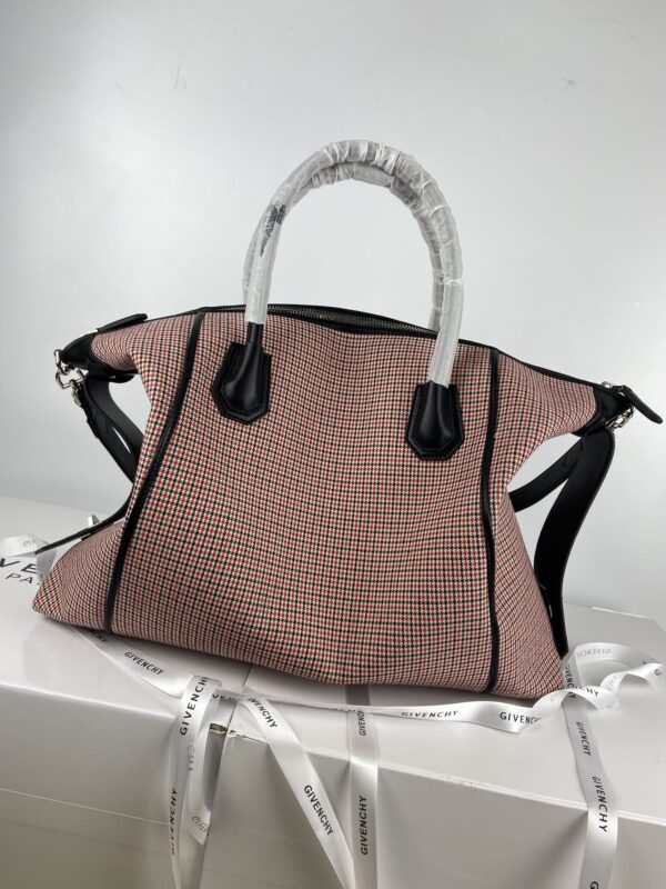 Givenchy Houndstooth Antigona Small Handbag - Red - Image 4