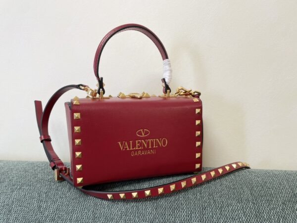 Valentino Garavni Rockstud Alcove Grained Calfskin Box Bag - Red - Image 4